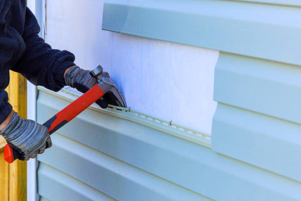 Reliable Siding Repair contractor in Mills River, NC by Creative Siding